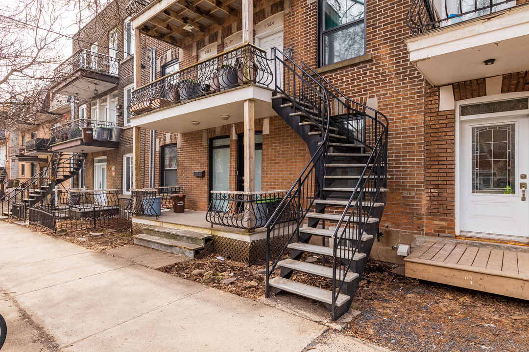 5580-5584 3E Av in Montréal, QC - Building Photo