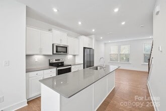4018 Capital Rdg Ct in Charlotte, NC - Building Photo - Building Photo