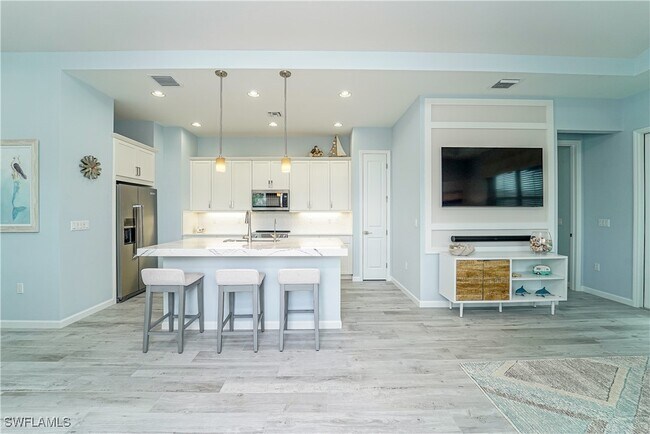 property at 7182 Saona CT