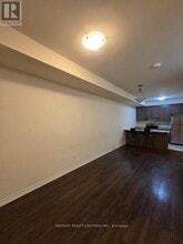 35 Heron Park Pl in Toronto, ON - Building Photo - Building Photo