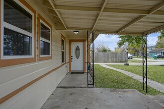 513 Barkley St in Houston, TX - Building Photo - Building Photo