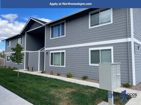171 Northridge Terrace in Medford, OR - Building Photo