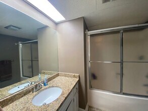 221 Woodland Rd in Gatlinburg, TN - Building Photo - Building Photo