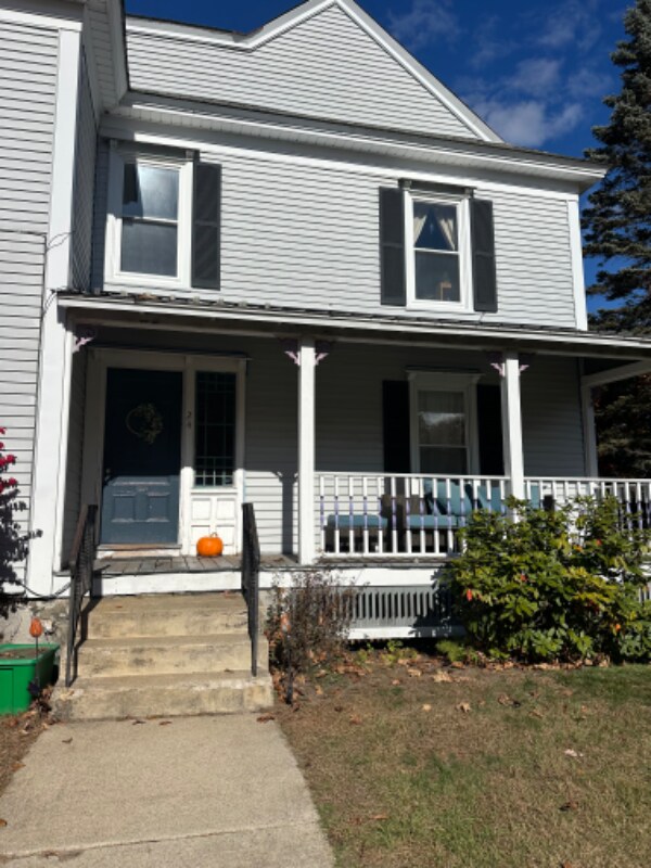 24 Spring St-Unit -Unit C in Brunswick, ME - Building Photo - Building Photo