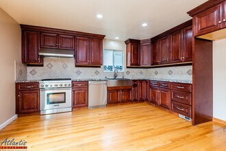 5145 Alan Ave in San Jose, CA - Foto de edificio - Building Photo