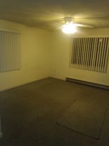 300 Smithfield Rd in North Providence, RI - Building Photo