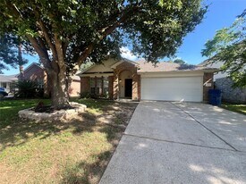 2427 Halstead Dr in Spring, TX - Building Photo