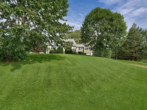 30 Fish St in Thomaston, ME - Building Photo - Building Photo
