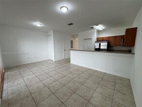 14046 SW 49th St in Miramar, FL - Building Photo - Building Photo