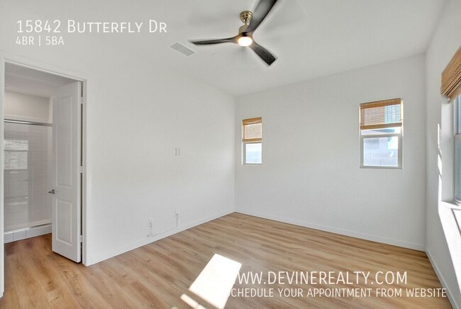 15842 Butterfly Dr in Fontana, CA - Building Photo - Building Photo