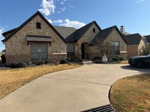 2949 Preston Club Dr in Sherman, TX - Building Photo - Building Photo