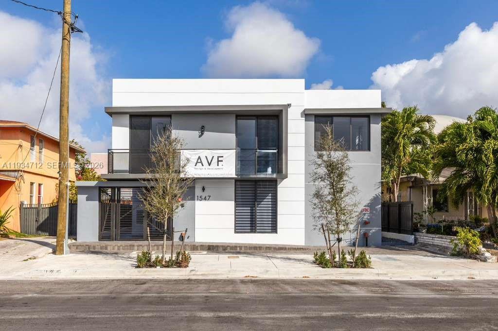 1547 NW 2nd St in Miami, FL - Building Photo