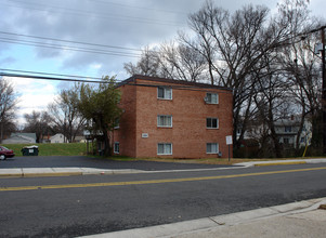 3510 Windom Rd in Brentwood, MD - Building Photo - Building Photo