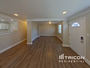 404 7th Ave NE in Glen Burnie, MD - Building Photo - Building Photo