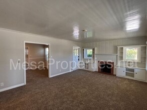 1243 N College Way in Ontario, CA - Building Photo - Building Photo