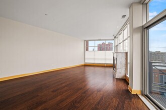 1111 N Marshall St in Milwaukee, WI - Building Photo - Building Photo