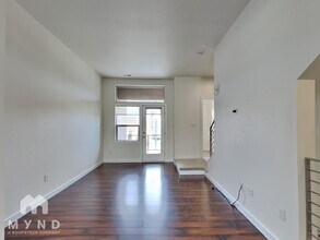 10254 E 29th Dr in Denver, CO - Building Photo - Building Photo