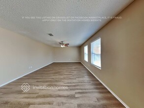 3015 Cesareo Dr in Grand Prairie, TX - Foto de edificio - Building Photo