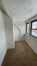 319 N Balph Ave in Pittsburgh, PA - Foto de edificio - Building Photo