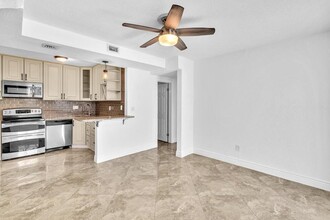 1837 NE 48th Ct in Pompano Beach, FL - Building Photo - Building Photo