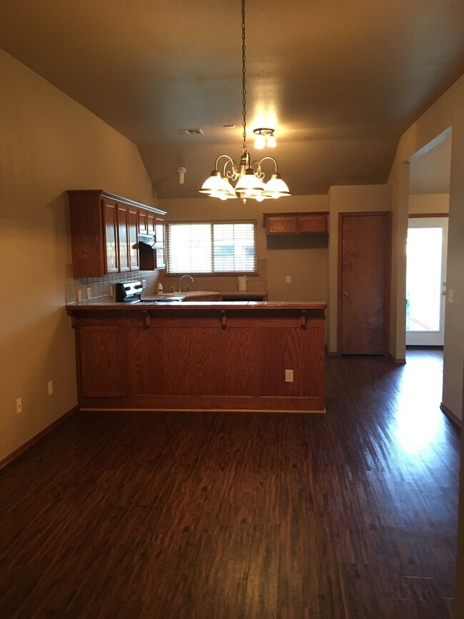 17317 Bronze Ln in Edmond, OK - Building Photo - Building Photo