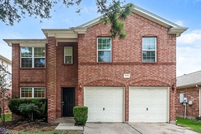 property at 19119 Royal Isle Dr