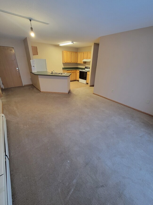 400 13th Ave NW Apartments and Nearby Oelwein Apartments For Rent