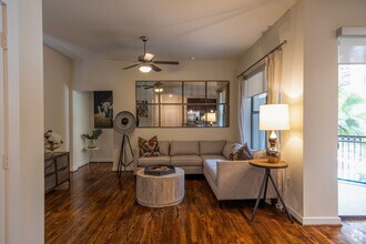 800 Smith St in Houston, TX - Building Photo - Building Photo