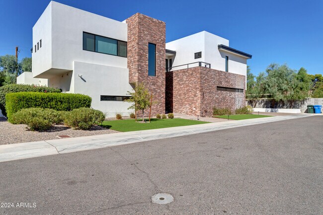 4525 N 36th Way in Phoenix, AZ - Building Photo - Building Photo