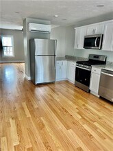 2 Brayton Ct in Cumberland, RI - Building Photo - Building Photo