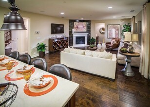 700 W Esplanade Dr in Mountain House, CA - Building Photo - Building Photo