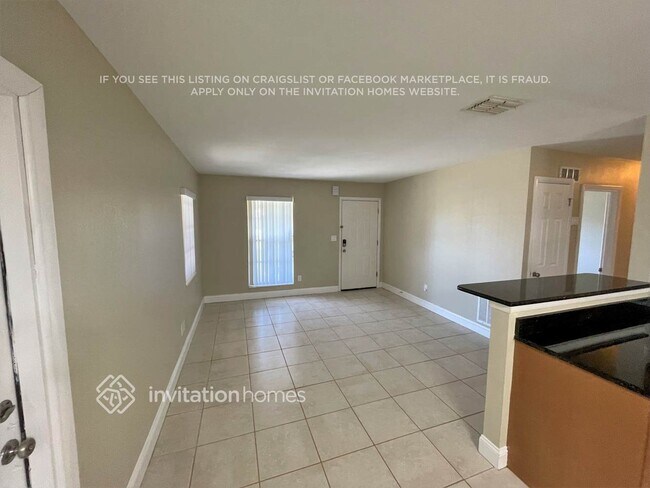 8505 Temple Park Dr in Tampa, FL - Foto de edificio - Building Photo