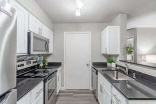 Stonemeadow Farms in Bothell, WA - Building Photo