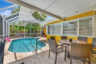 1246 Johnson St in Hollywood, FL - Building Photo - Building Photo