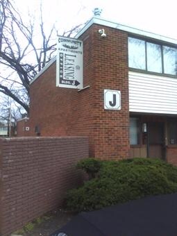 Community Apartments in Cleveland, OH - Foto de edificio - Building Photo