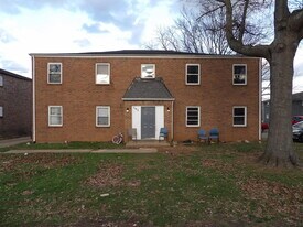 302 Quachita Trail in Frankfort, KY - Building Photo
