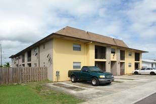 Bentz House Apartments