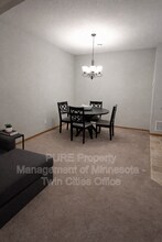 15584 Empress Ave N in Hugo, MN - Building Photo - Building Photo