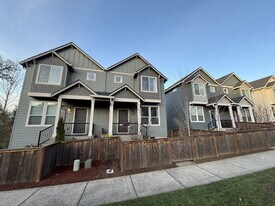 3422 Rockcress Rd in Eugene, OR - Building Photo