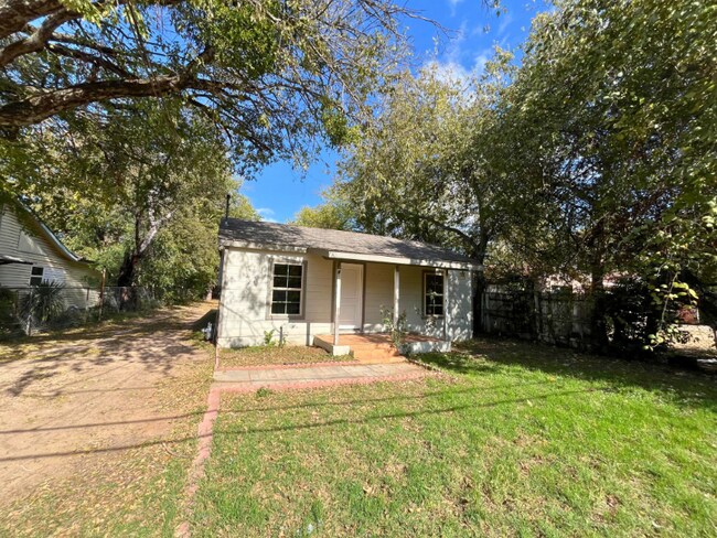 3913 Chenault St in Fort Worth, TX - Building Photo - Building Photo