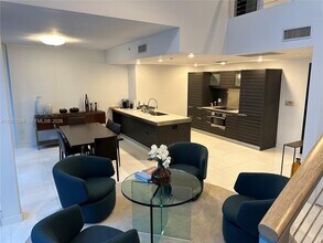 200 S Biscayne Blvd in Miami, FL - Building Photo - Building Photo