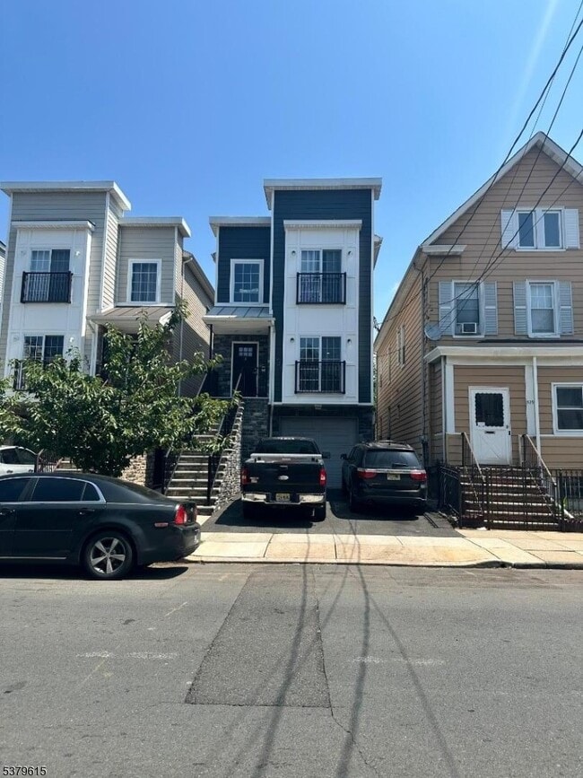 property at 531 Franklin St