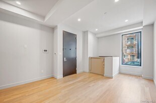 30-61 38th St in Queens, NY - Building Photo