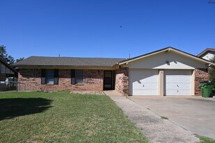 4718 Tammy Dr in Wichita Falls, TX - Building Photo
