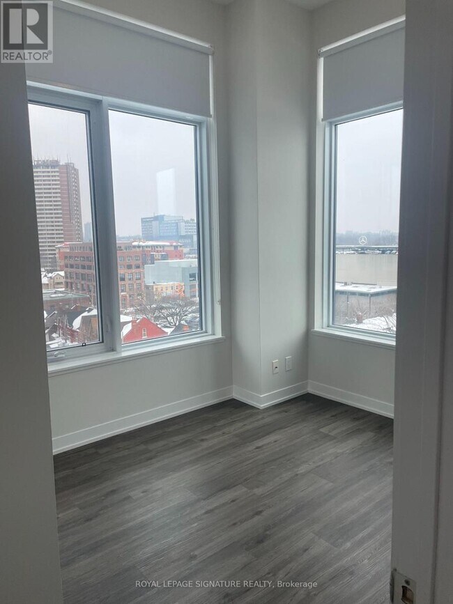 25 Nicholas Ave in Toronto, ON - Building Photo - Building Photo