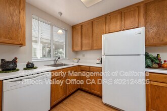 929 E El Camino Real in Sunnyvale, CA - Building Photo - Building Photo