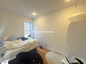 64 Louis Prang St in Boston, MA - Foto de edificio - Building Photo