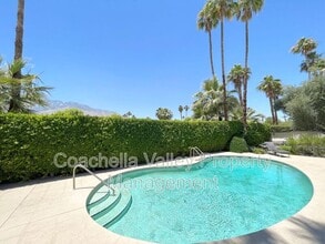 550 El Cielo Rd in Palm Springs, CA - Building Photo - Building Photo