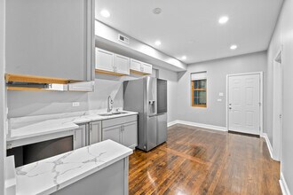 4234 S Washtenaw Ave. in Chicago, IL - Building Photo - Building Photo