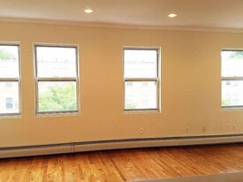 165 Jefferson Ave in Brooklyn, NY - Building Photo